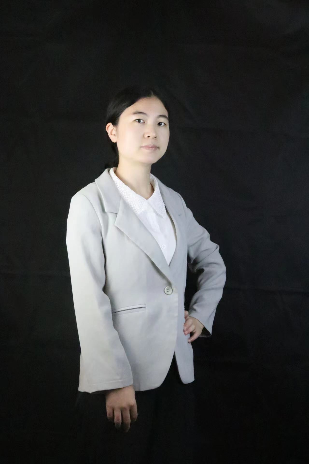 薛潇潇